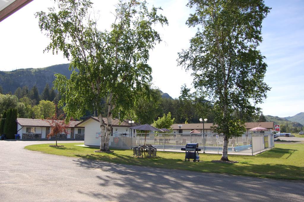 Monte Carlo Motel Barrière Екстериор снимка